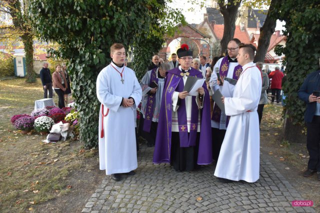 cmentarz w Pieszycach