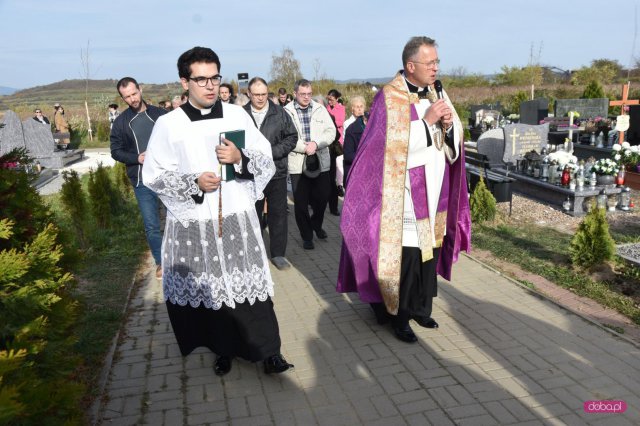 cmentarz w Pieszycach