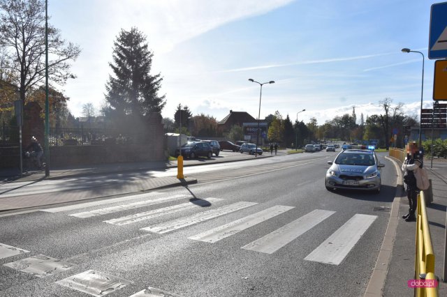 Potrącił kobietę na pasach i uciekł