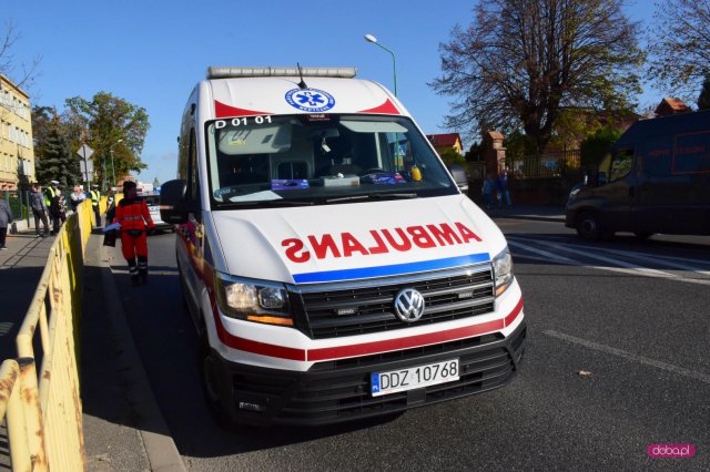 Potrącił kobietę na pasach i uciekł