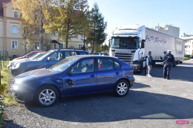 Zderzenie ciężarówki z seatem