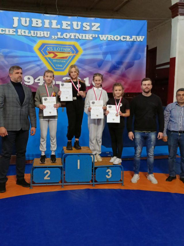 Dobry występ zapaśników SOWA Pieszyce na turnieju we Wrocławiu