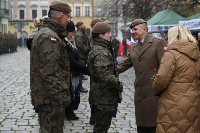 Przysięga dolnośląskich terytorialsów na świdnickim Rynku