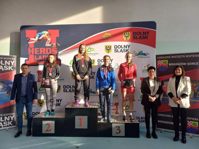 Zapaśniczki IRON BULLS Bielawa zmagały się w Heros Lady Open