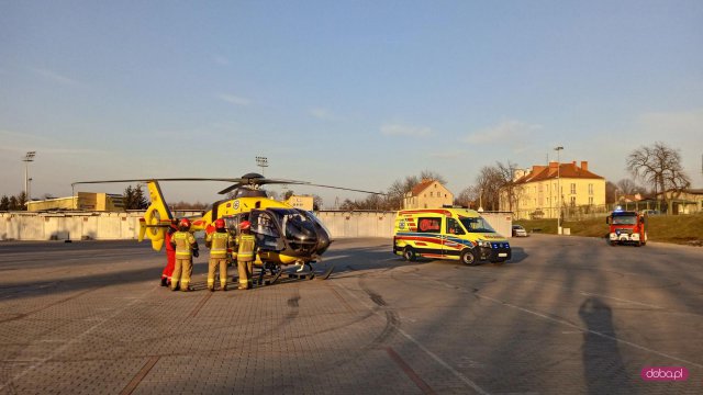 Pożar na Krasickiego w Dzierżoniowie. Jedna osoba ciężko ranna - LPR w akcji!