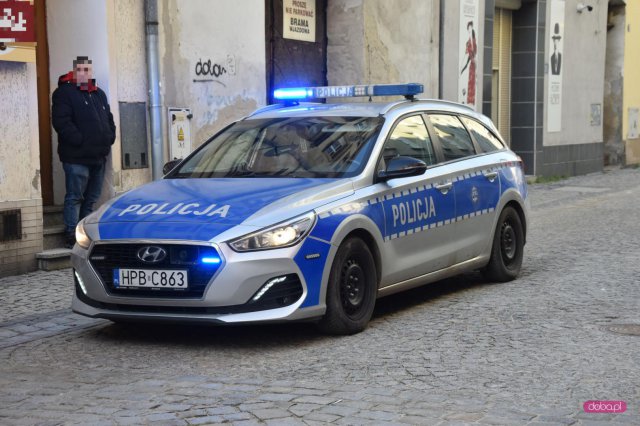 Pożar na Krasickiego w Dzierżoniowie. Jedna osoba ciężko ranna - LPR w akcji!