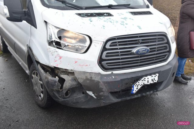 Zderzenie dwóch pojazdów na drodze Bielawa - Pieszyce