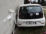 Volkswagenem uderzył w budynek