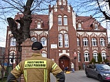 Ewakuacja Szkoły Podstawowej nr 4 w Bielawie. Straż pożarna w akcji!