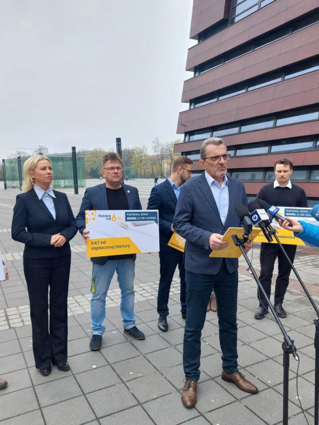 Polska 2050 Szymona Hołowni: Polska na 6-tkę 