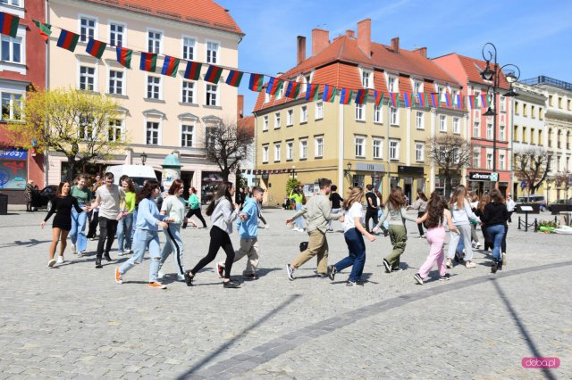 Młodzieżowy happening w Dzierżoniowie