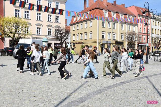 Młodzieżowy happening w Dzierżoniowie
