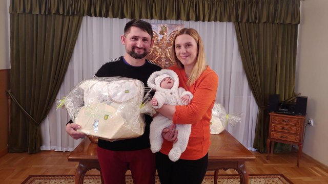 Wyprawki dla nowo narodzonych dzieci w gminie Łagiewniki