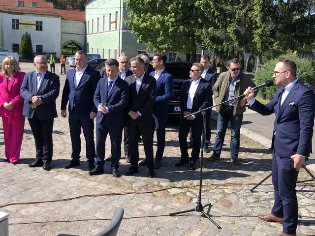 Minister infrastruktury w Łagiewnikach w sprawie S8