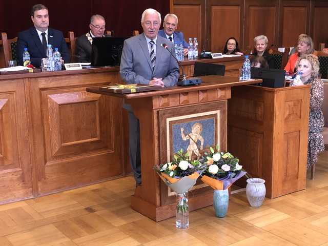 Zasłużeni dla Dzierżoniowa i absolutorium dla burmistrza 