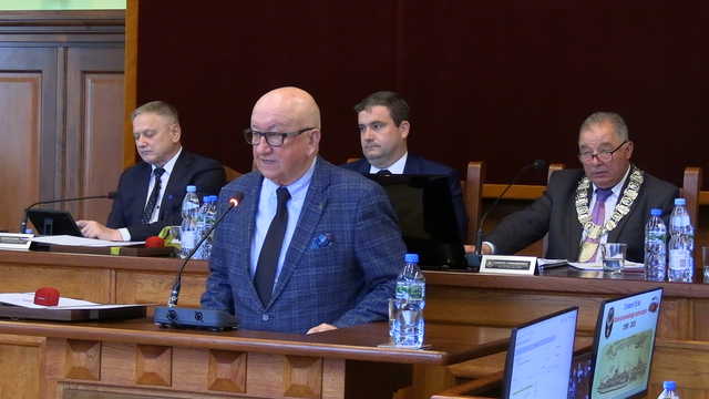Zasłużeni dla Dzierżoniowa i absolutorium dla burmistrza 