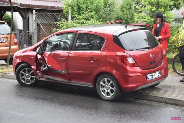 Zderzenie forda z oplem w Dzierżoniowie