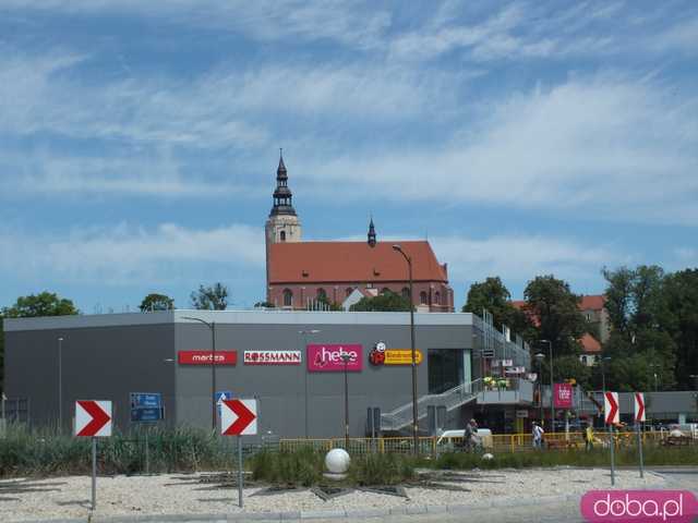 Park handlowy przy ul. Prochowej w Dzierżoniowie zaburza zabytkową architekturę? 