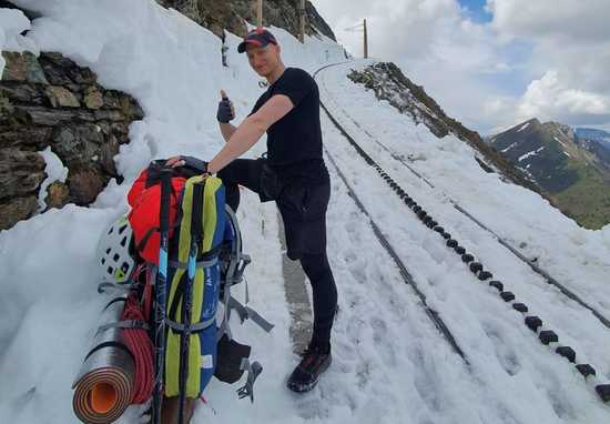 Policjant z Niemczy zdobył Mont Blanc 