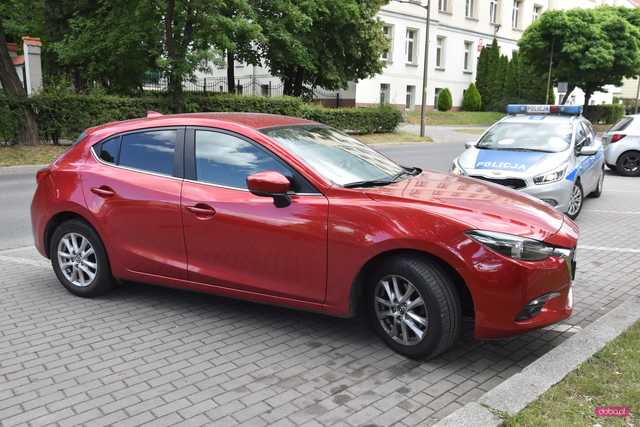 Zderzenie seata z mazdą w Dzierżoniowie