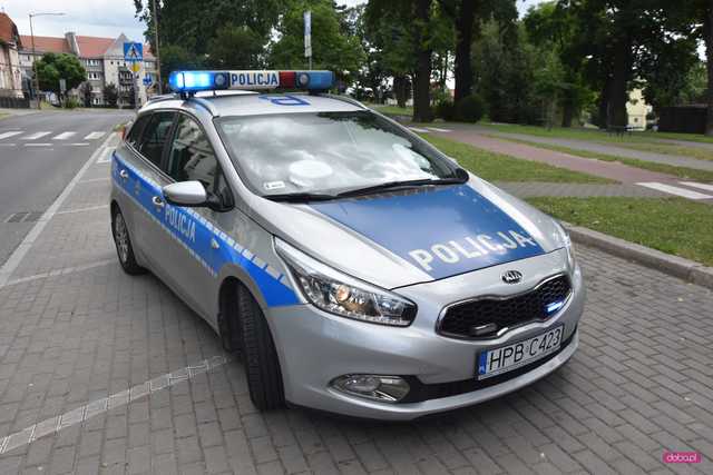 Zderzenie seata z mazdą w Dzierżoniowie