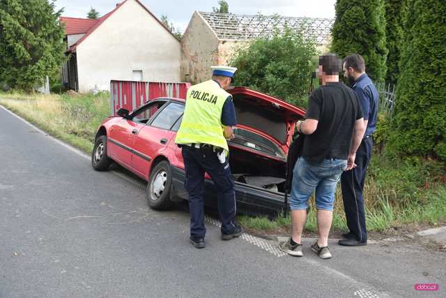 Pijany kierowca toyoty uderzył w przepust 