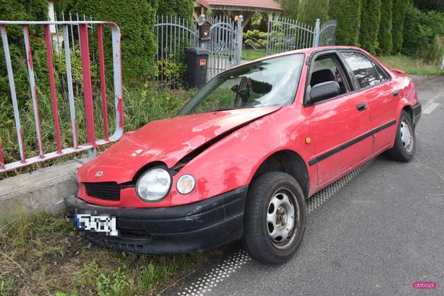 Pijany kierowca toyoty uderzył w przepust 