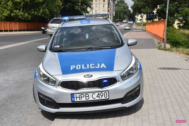 Pożar citroena w Dzierżoniowie