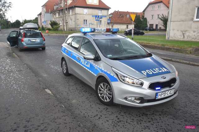 Zderzenie volvo z fordem w Pieszycach