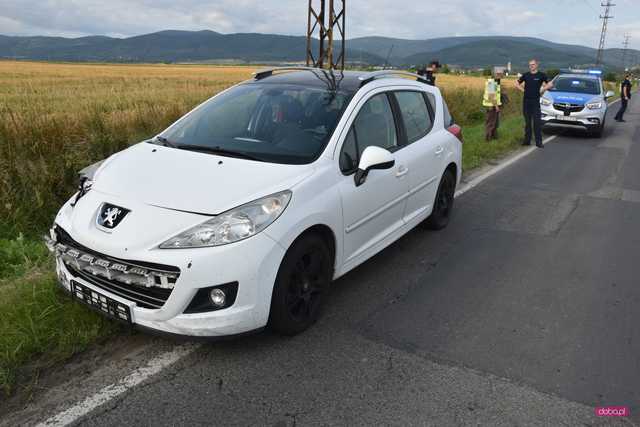 Pijany kierowca mitsubishi uderzył w peugeota