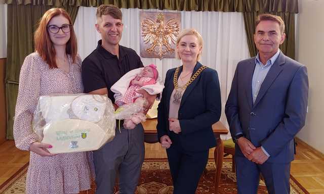 Wyprawki dla nowo narodzonych dzieci w gminie Łagiewniki