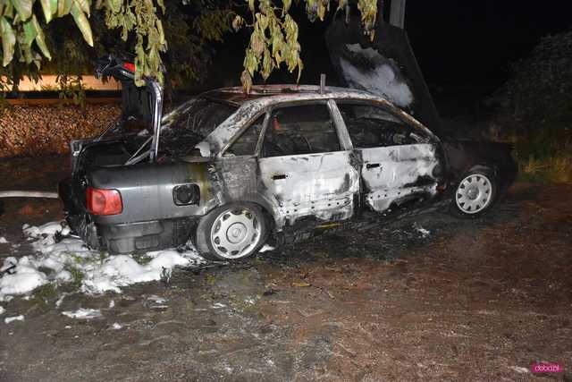 Pożar audi w Bielawie