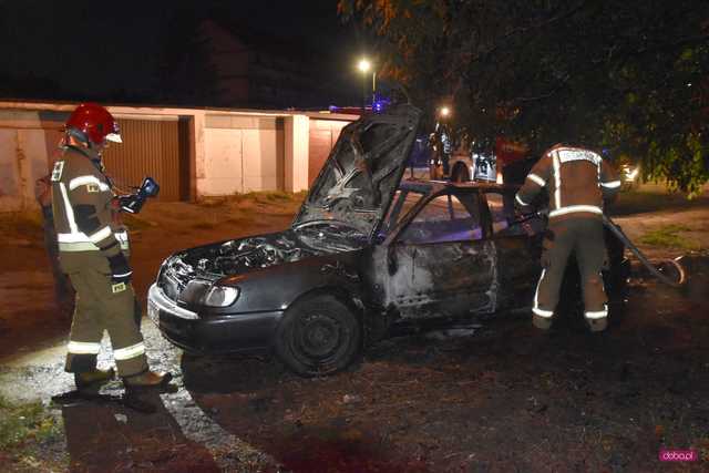 Pożar audi w Bielawie