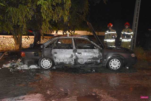 Pożar audi w Bielawie