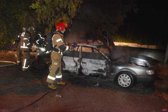 Pożar audi w Bielawie