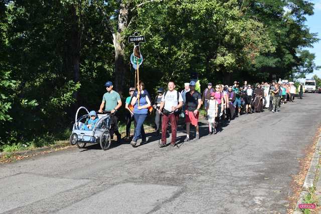 XX Piesza Pielgrzymka Diecezji Świdnickiej na Jasną Górę w powiecie dzierżoniowskim