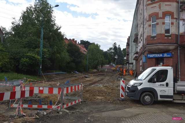 Dzierżoniów: ulica 11 Listopada w przebudowie