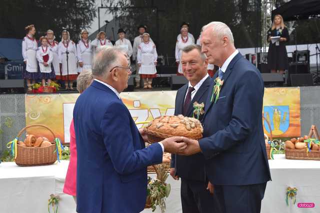 Dożynki Gminy Dzierżoniów w Piławie Dolnej