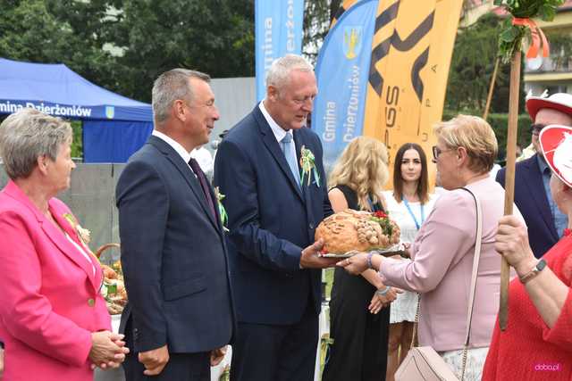 Dożynki Gminy Dzierżoniów w Piławie Dolnej