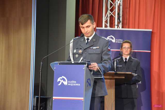 Areszt Śledczy w Dzierżoniowie otrzymał sztandar