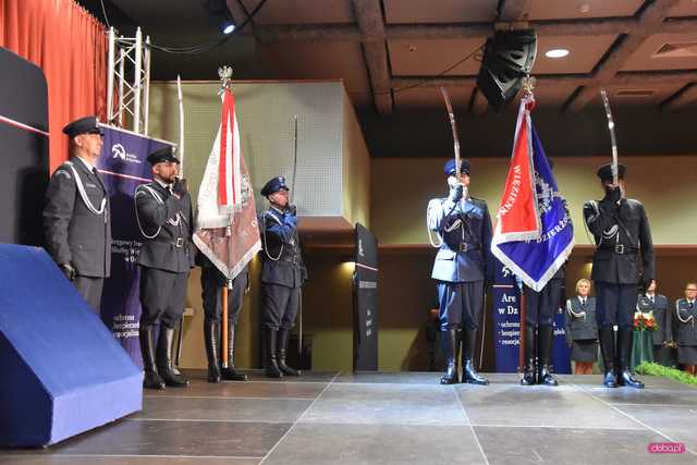 Areszt Śledczy w Dzierżoniowie otrzymał sztandar