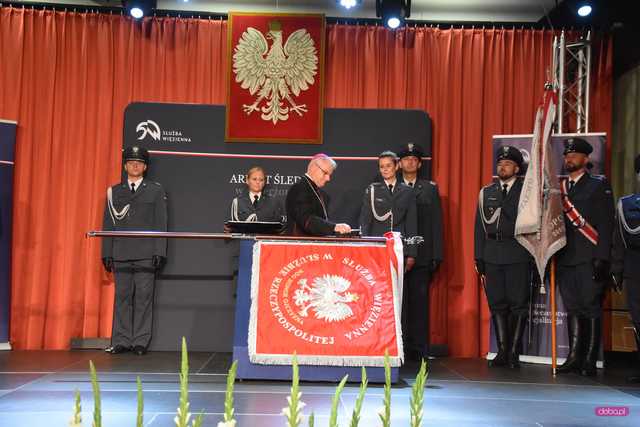 Areszt Śledczy w Dzierżoniowie otrzymał sztandar