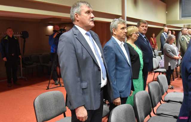 Areszt Śledczy w Dzierżoniowie otrzymał sztandar