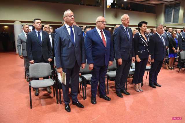 Areszt Śledczy w Dzierżoniowie otrzymał sztandar
