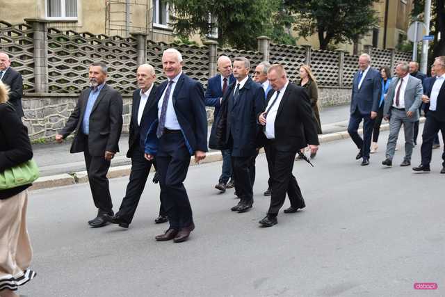 Areszt Śledczy w Dzierżoniowie otrzymał sztandar