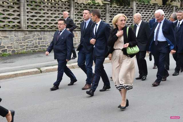 Areszt Śledczy w Dzierżoniowie otrzymał sztandar