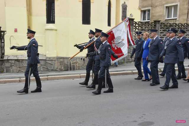 Areszt Śledczy w Dzierżoniowie otrzymał sztandar