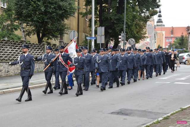 Areszt Śledczy w Dzierżoniowie otrzymał sztandar