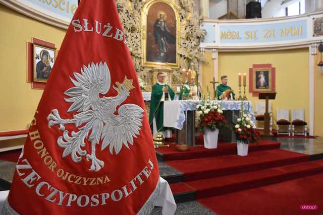 Areszt Śledczy w Dzierżoniowie otrzymał sztandar