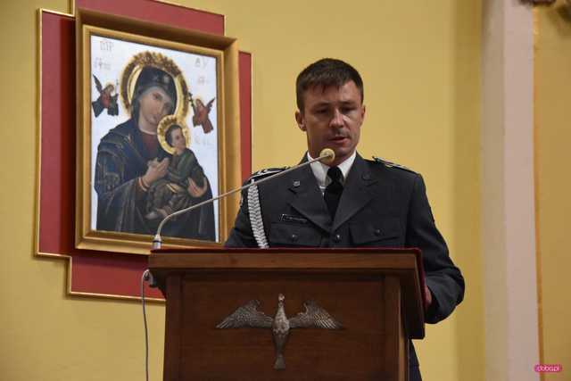 Areszt Śledczy w Dzierżoniowie otrzymał sztandar